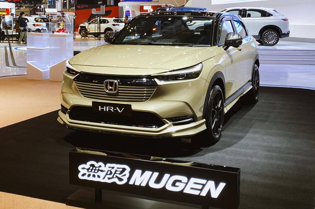 Honda HR-V Dengan Bodykit Mugen Menarik Perhatian di GIIAS 2024